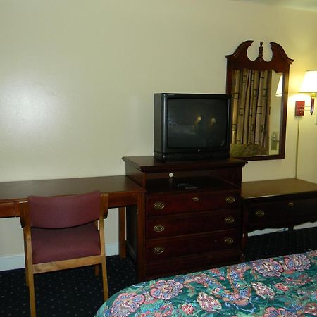 רואנוק ראפידס Fairfax Motel חדר תמונה