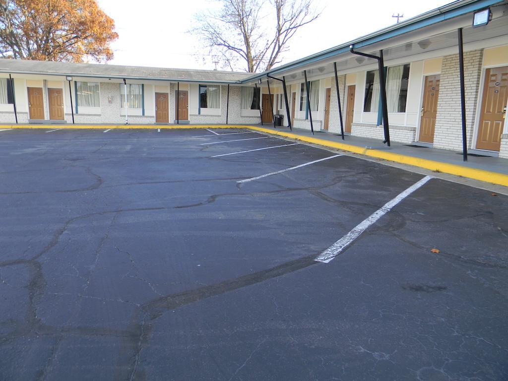 רואנוק ראפידס Fairfax Motel מראה חיצוני תמונה